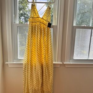 En Creme Yellow Backless Dress